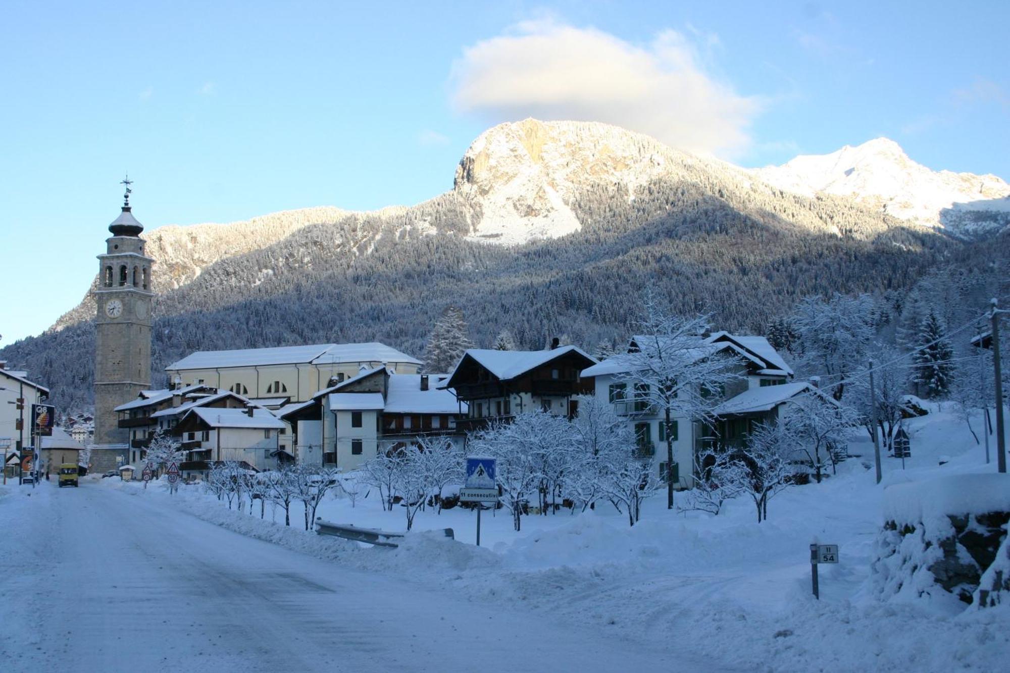 Hotel Davost Forni di Sopra Exterior photo