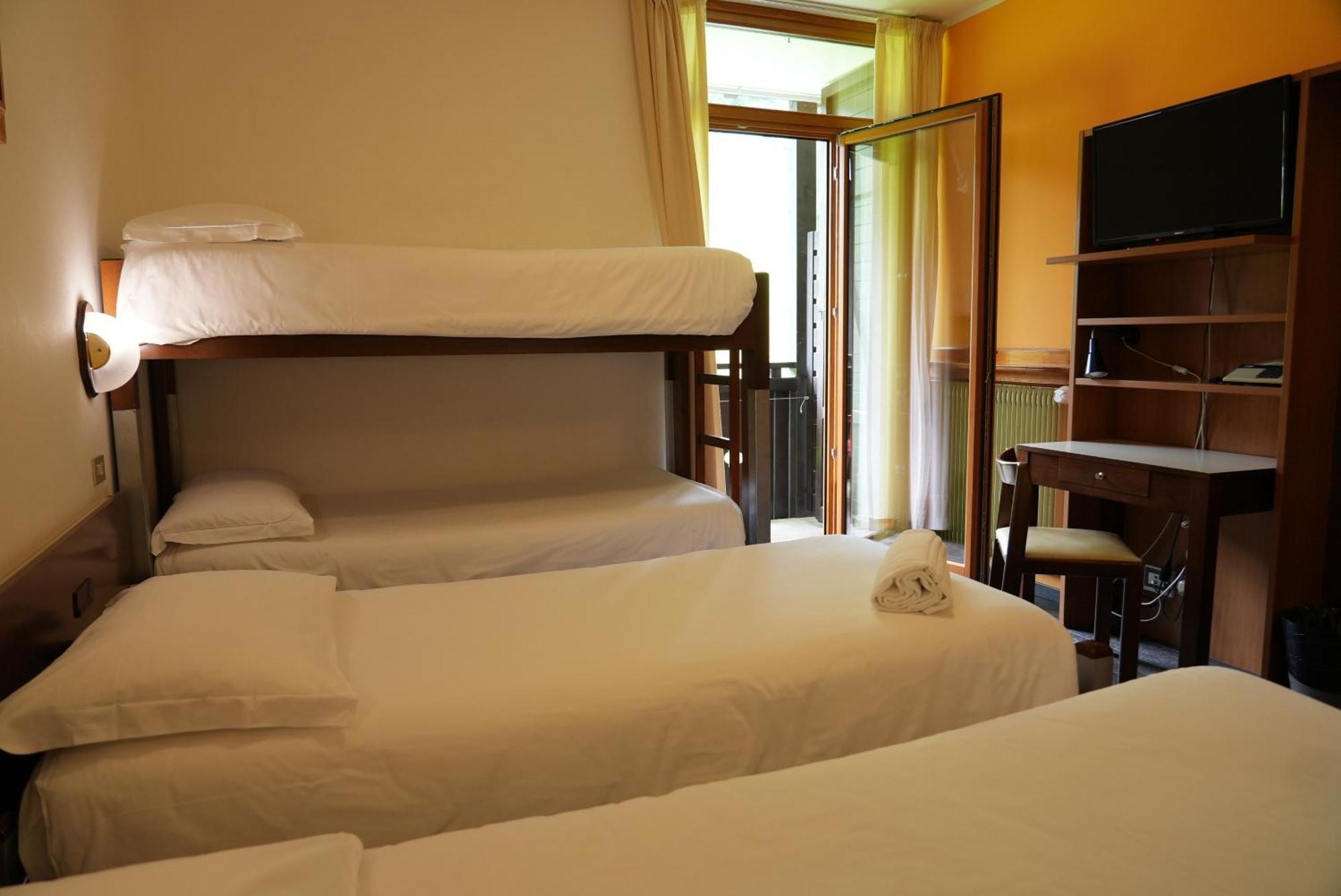 Hotel Davost Forni di Sopra Exterior photo